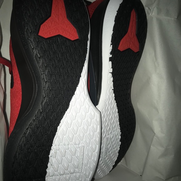 Kobe MAMBA FOCUS - Picture 3 of 6